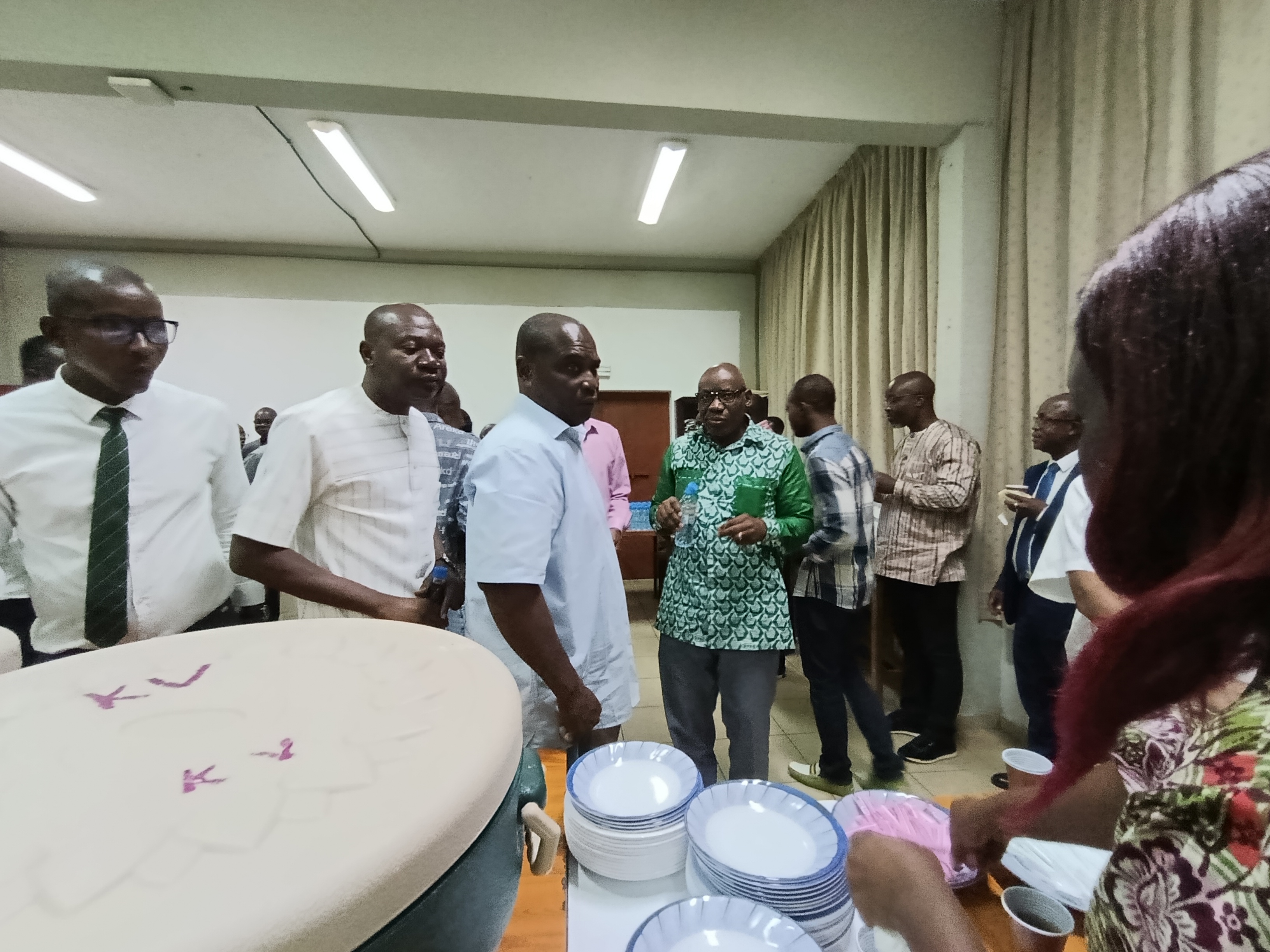 RUPTURE COLLECTIVE ( CAREME CHRETIEN/ JEUNE MUSULMAN) A L'UFRSEG